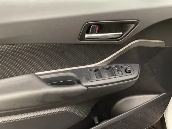 TOYOTA C-HR - voiture d'occasion - Photo 19