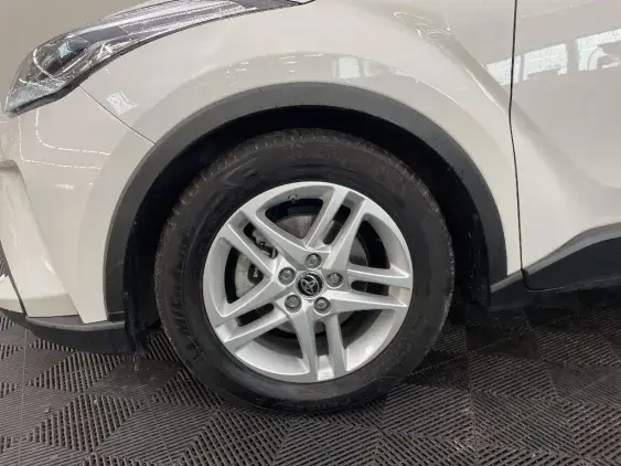 TOYOTA C-HR - voiture d'occasion - Photo 23