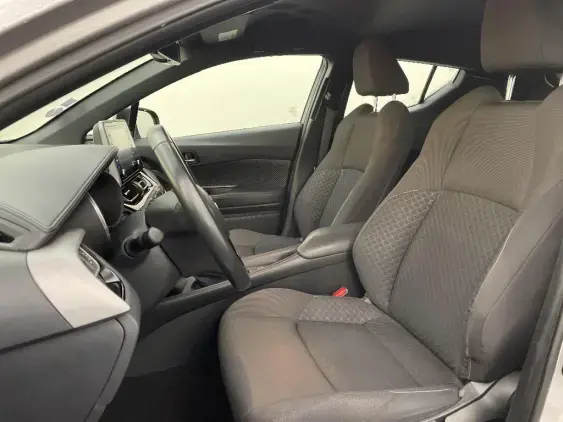 TOYOTA C-HR - voiture d'occasion - Photo 18