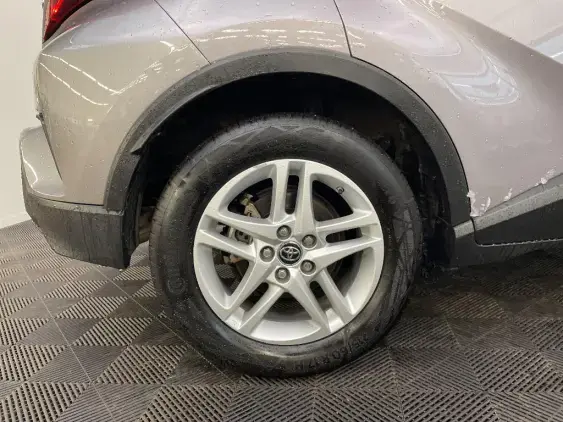 TOYOTA C-HR - voiture d'occasion - Photo 25