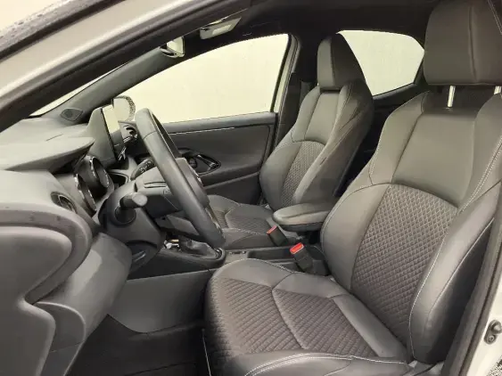 TOYOTA YARIS IV - voiture d'occasion - Photo 18