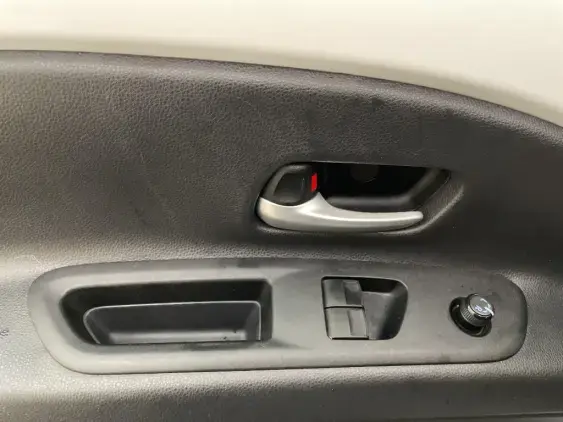 TOYOTA AYGO X - voiture d'occasion - Photo 17