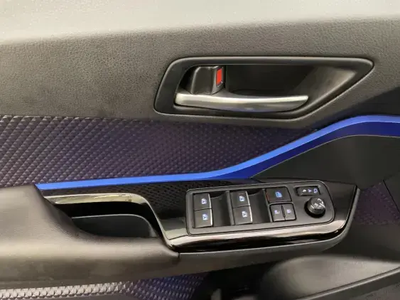 TOYOTA C-HR - voiture d'occasion - Photo 17