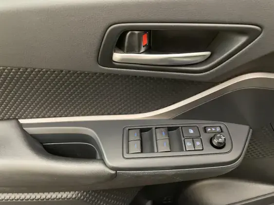 TOYOTA C-HR - voiture d'occasion - Photo 17