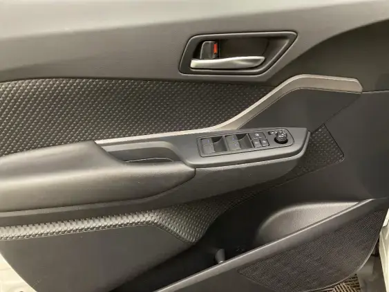 TOYOTA C-HR - voiture d'occasion - Photo 19