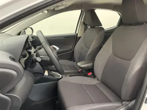 TOYOTA YARIS IV - voiture d'occasion - Photo 18