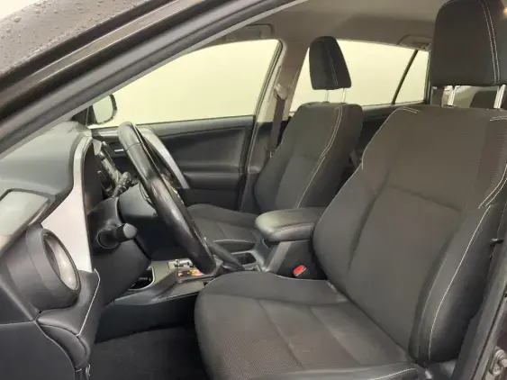 TOYOTA RAV4 IV - voiture d'occasion - Photo 18