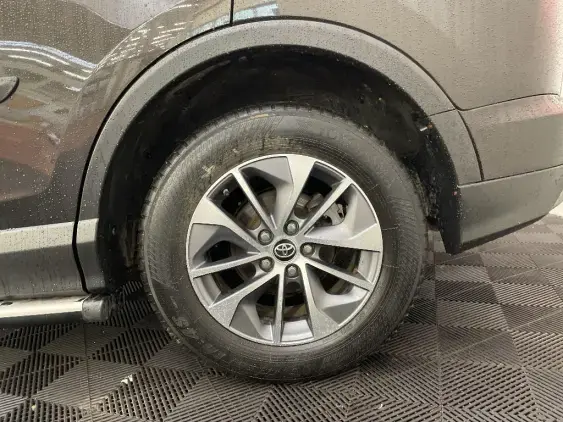 TOYOTA RAV4 IV - voiture d'occasion - Photo 24