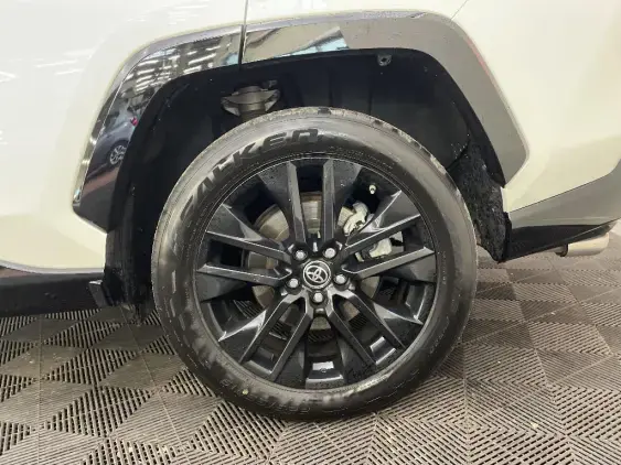 TOYOTA RAV4 V - voiture d'occasion - Photo 24