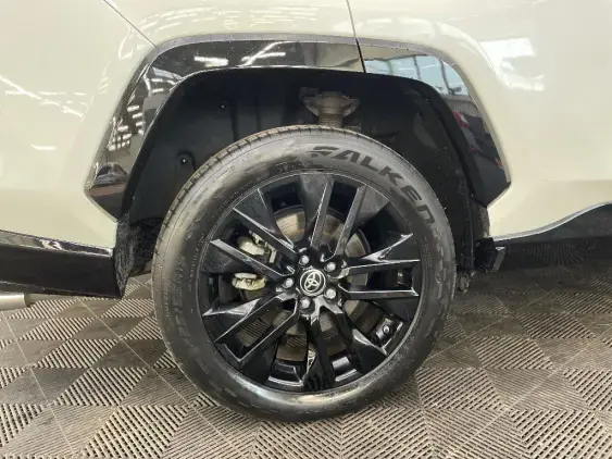 TOYOTA RAV4 V - voiture d'occasion - Photo 25