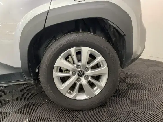 TOYOTA YARIS CROSS I - voiture d'occasion - Photo 24