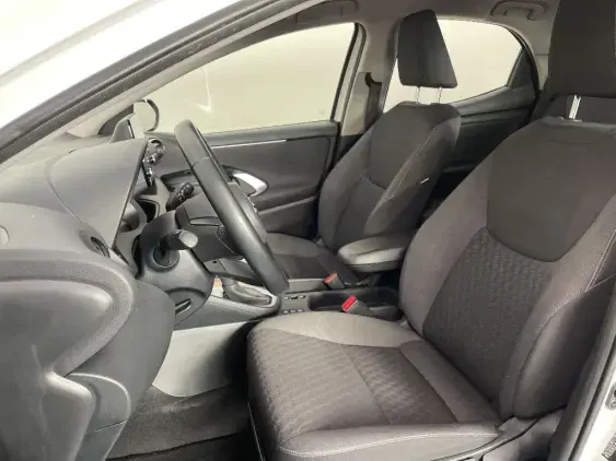 TOYOTA YARIS IV - voiture d'occasion - Photo 18