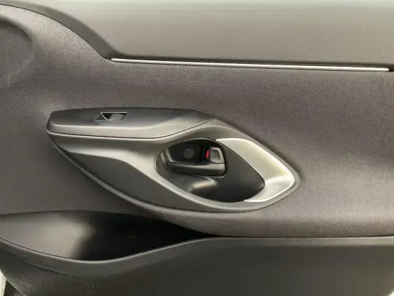 TOYOTA YARIS CROSS I - voiture d'occasion - Photo 20