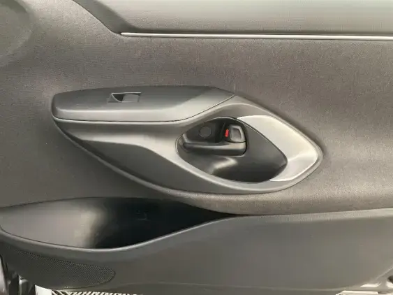 TOYOTA YARIS IV - voiture d'occasion - Photo 20