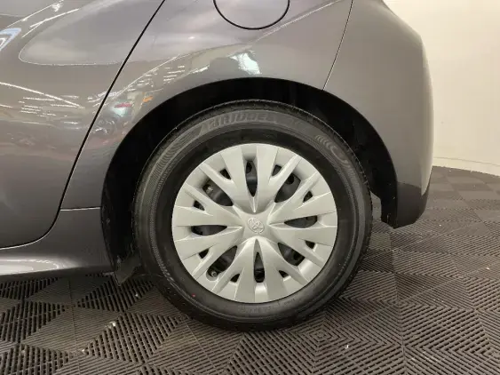 TOYOTA YARIS IV - voiture d'occasion - Photo 24