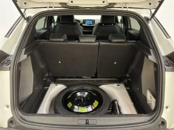 PEUGEOT 2008 II - voiture d'occasion - Photo 17