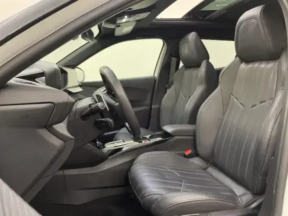 PEUGEOT 2008 II - voiture d'occasion - Photo 18