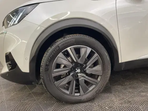 PEUGEOT 2008 II - voiture d'occasion - Photo 23