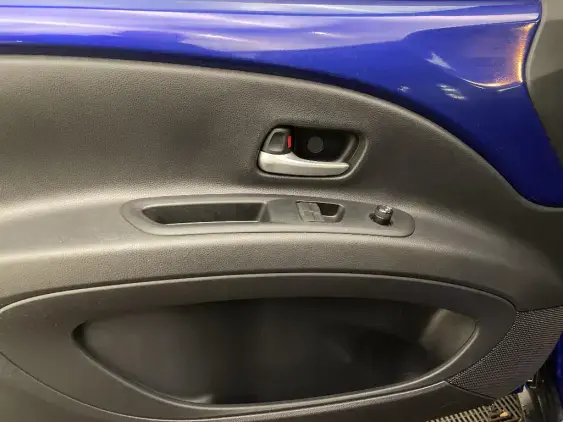 TOYOTA AYGO X - voiture d'occasion - Photo 19