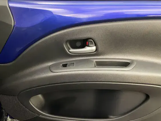 TOYOTA AYGO X - voiture d'occasion - Photo 20