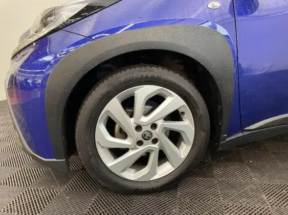 TOYOTA AYGO X - voiture d'occasion - Photo 23