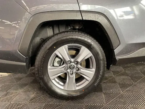 TOYOTA RAV4 V - voiture d'occasion - Photo 25