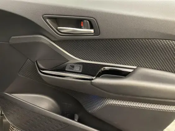 TOYOTA C-HR - voiture d'occasion - Photo 20