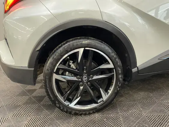 TOYOTA C-HR - voiture d'occasion - Photo 25