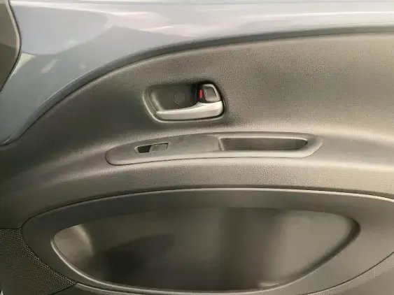 TOYOTA AYGO X - voiture d'occasion - Photo 20