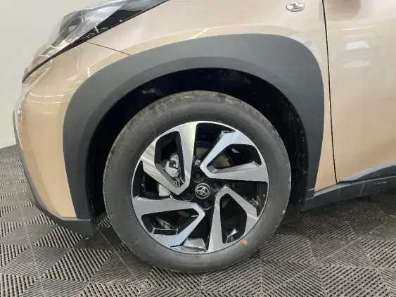 TOYOTA AYGO X - voiture d'occasion - Photo 23