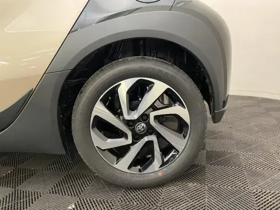 TOYOTA AYGO X - voiture d'occasion - Photo 24