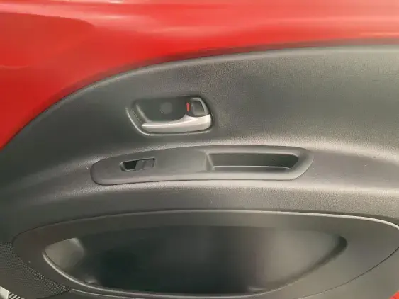 TOYOTA AYGO X - voiture d'occasion - Photo 20