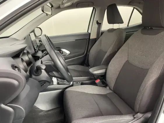 TOYOTA YARIS CROSS I - voiture d'occasion - Photo 18