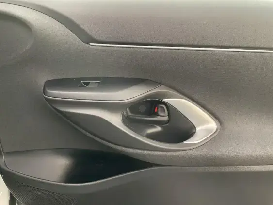 TOYOTA YARIS CROSS I - voiture d'occasion - Photo 20