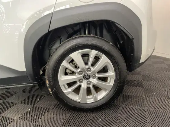 TOYOTA YARIS CROSS I - voiture d'occasion - Photo 24