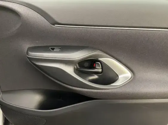 TOYOTA YARIS CROSS I - voiture d'occasion - Photo 20