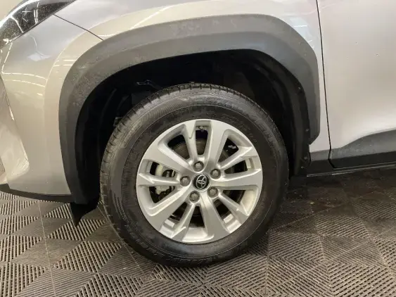 TOYOTA YARIS CROSS I - voiture d'occasion - Photo 23