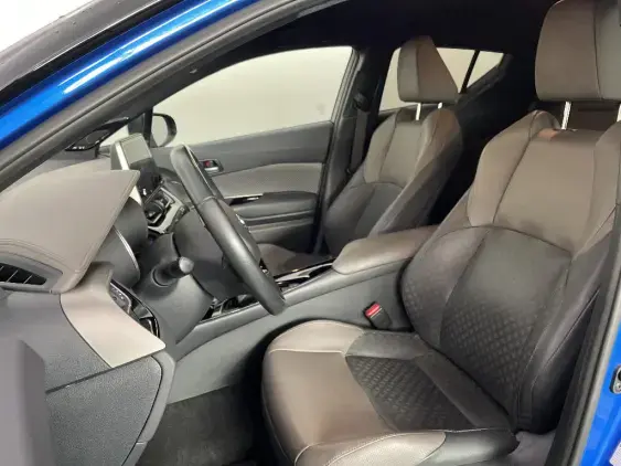 TOYOTA C-HR - voiture d'occasion - Photo 18