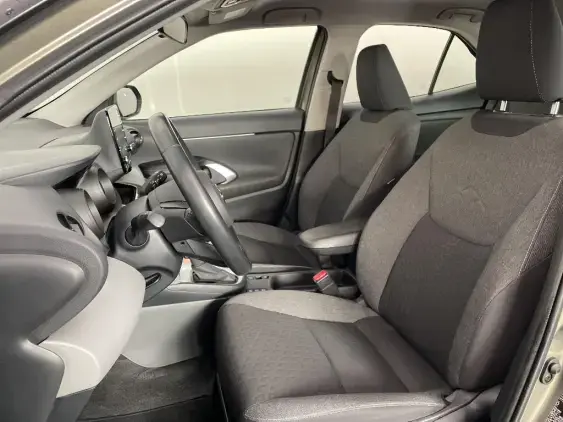 TOYOTA YARIS CROSS I - voiture d'occasion - Photo 18