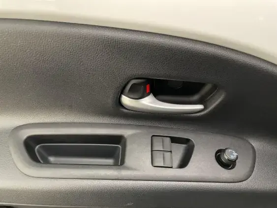 TOYOTA AYGO X - voiture d'occasion - Photo 17