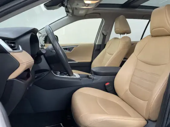 TOYOTA RAV4 V - voiture d'occasion - Photo 18