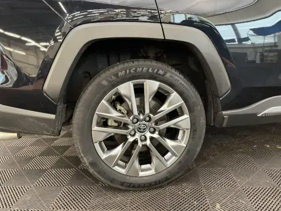 TOYOTA RAV4 V - voiture d'occasion - Photo 25