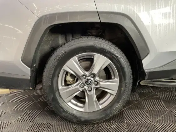 TOYOTA RAV4 V - voiture d'occasion - Photo 25