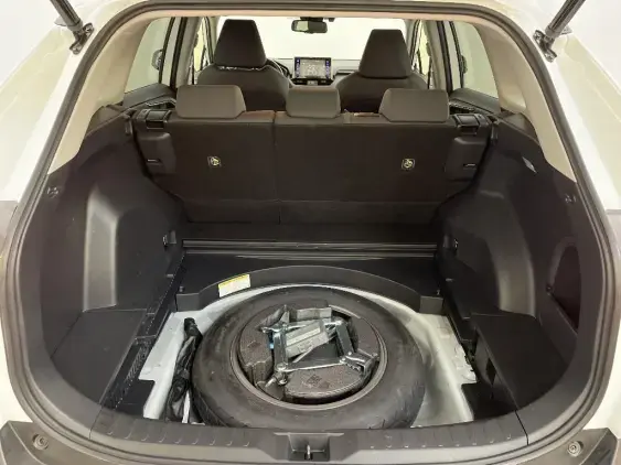 TOYOTA RAV4 V - voiture d'occasion - Photo 17