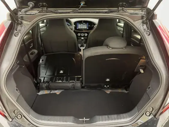 TOYOTA AYGO X - voiture d'occasion - Photo 16