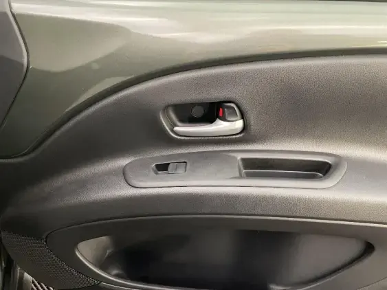 TOYOTA AYGO X - voiture d'occasion - Photo 20