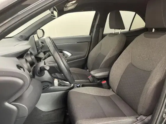 TOYOTA YARIS CROSS I - voiture d'occasion - Photo 18