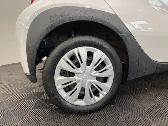 TOYOTA AYGO X - voiture d'occasion - Photo 25