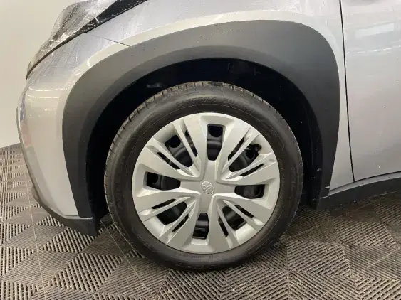 TOYOTA AYGO X - voiture d'occasion - Photo 23