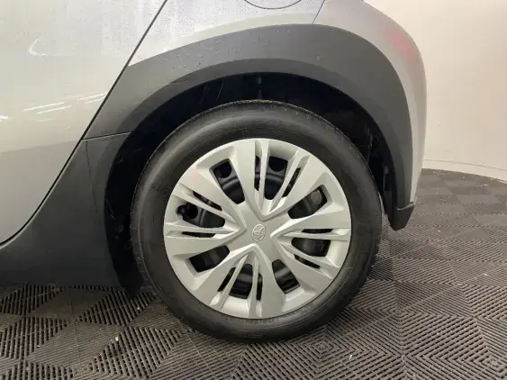 TOYOTA AYGO X - voiture d'occasion - Photo 24